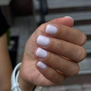 Манікюр зі зняттям та покриттям
                    Салон красоты Fargo Киев