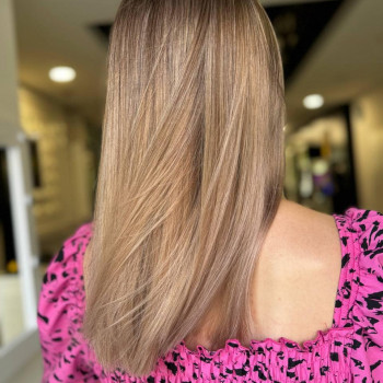 Фарбування з освітленням, шатуш
                    Салон красоты Fargo Киев