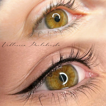 Стрелочка с растушёвкой
                    Мастер перманентного макияжа Виктория Киев