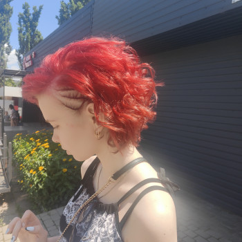 Стрижки жіночі
                    Перукар-колорист Анна Кременчук