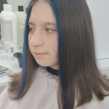 Стрижки жіночі
                    Перукар-колорист Анна Кременчук