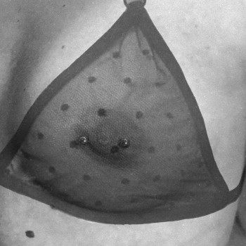 Пірсинг сосків
                    Майстер з пірсингу Александра Київ