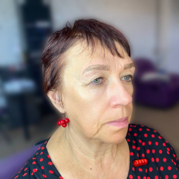 Корекція + фарбування брів
                    Салон красоты Энжой Запорожье