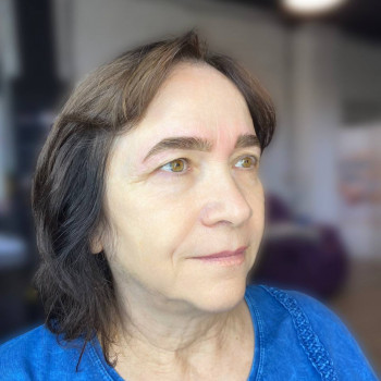 Корекція + фарбування брів
                    Салон красоты Энжой Запорожье