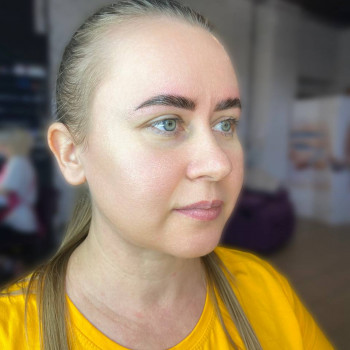 Корекція + фарбування брів
                    Салон красоты Энжой Запорожье