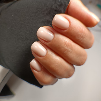 Манікюр
                    Майстер перманентного макіяжу Надежда Вінниця