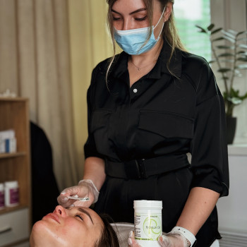 Комбінована чистка обличчя
                    Салон красоты Sargan Beauty Space Киев