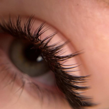 Нарощування вій
                    Лешмейкер Анна Львов