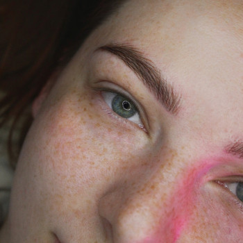 Волоскова техніка перманенту брів