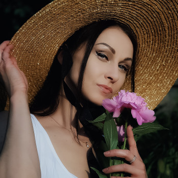 літня фотосесія, фотосесія в капелюсі