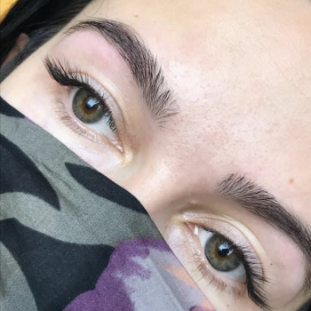 Нарощення вій 2д-3д
                    Лешмейкер Санта Ужгород