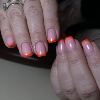 Дизайн
                    Майстер манікюру Элина Одеса