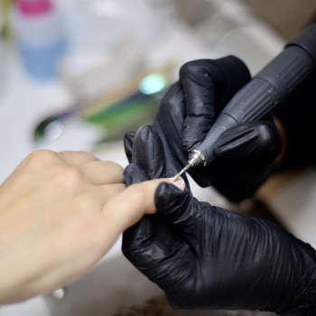 Манікюр чоловічий
                    Салон красоты Sargan Beauty Space Киев