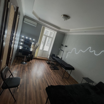 Аренда кушетки
                    Мастер перманентного макияжа Аліна Киев