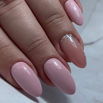 Апаратний манікюр
                    Парикмахер-визажист Дарья Запорожье