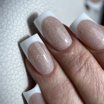 Нарощування нігтів (моделювання)
                    Парикмахер-визажист Дарья Запорожье