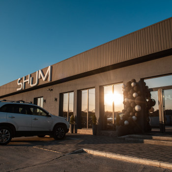 Репортаж конференцій, форумів, спортивних заходів та концертів.
                    Фотограф Александр Черновцы