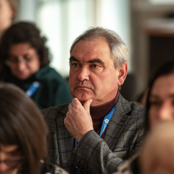 Репортаж конференцій, форумів, спортивних заходів та концертів.
                    Фотограф Александр Черновцы