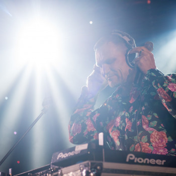 Репортаж конференцій, форумів, спортивних заходів та концертів.
                    Фотограф Александр Черновцы