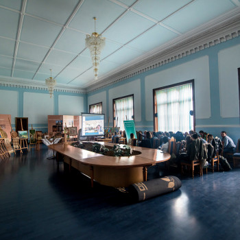 Репортаж конференцій, форумів, спортивних заходів та концертів.
                    Фотограф Александр Черновцы