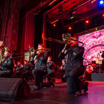 Репортаж конференцій, форумів, спортивних заходів та концертів.
                    Фотограф Александр Черновцы