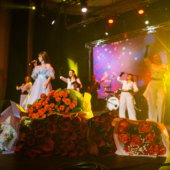 Репортаж конференцій, форумів, спортивних заходів та концертів.
                    Фотограф Александр Черновцы