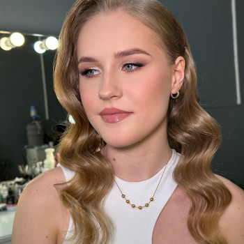 Пробний макіяж нареченої