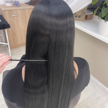 Фарбування волосся,стрижка
                    Парикмахер-визажист Ольга Кропивницкий