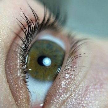 Ламінування вій