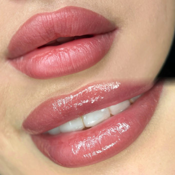 Перманент губ
                    Бровіст Татьяна Дніпро