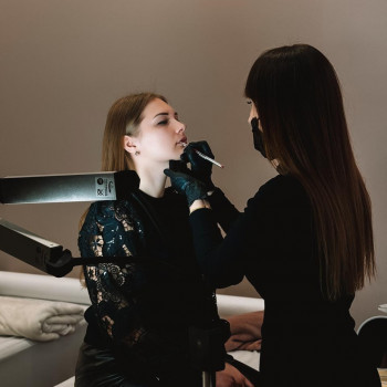 Перманентний маияж, татуаж.
                    Мастер перманентного макияжа Виктория Житомир