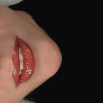 Перманентний маияж, татуаж.
                    Мастер перманентного макияжа Виктория Житомир