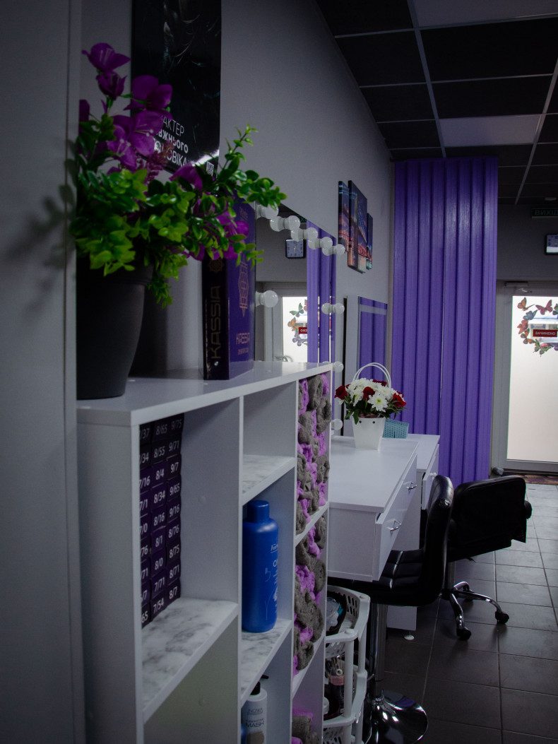 Перукарська зона #салонкрасотызапорожье #парикмахерскаязапорожье #наращиваниеногтей #маникюрзапорожье #маникюр #гельлак #окрашивание #стрижказапорожье, фото - Салон красоты Иленто