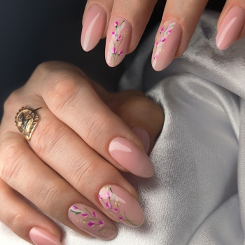 Маникюр весна розовый с цветами, фото - Парикмахер Наталія Мартинюк