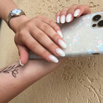 Манікюр/Укріплення/Нарощення
                    Мастер маникюра Ирина Звягель