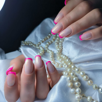 рожевий манікюр, френч манікюр, манікюр 2025