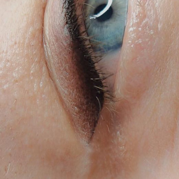 Перманентний макіяж стрілка
                    Майстер перманентного макіяжу Алина Вінниця