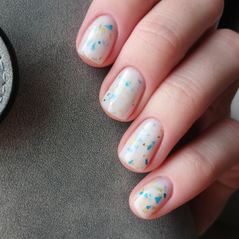 Покриття гель-лаком або манікюр або педикюр
                    Майстер манікюру Мария Київ