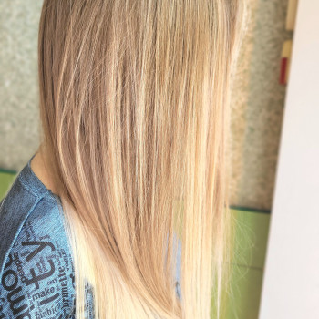 Висвітлення волосся у складних техніках
                    Парикмахер Кристина Днепр