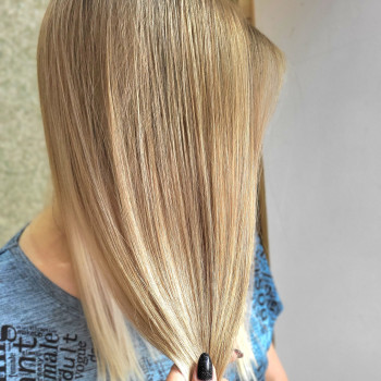 Висвітлення волосся у складних техніках
                    Парикмахер Кристина Днепр