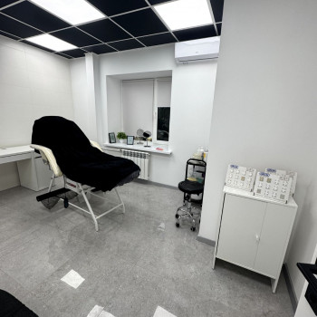 Оренда кабінету 15 днів
                    Салон красоты El Studio Киев