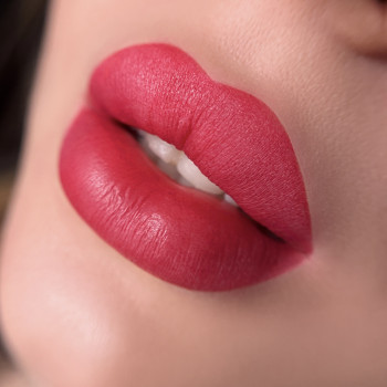 Акварельні губи
                    Бровист Ольга Черкассы