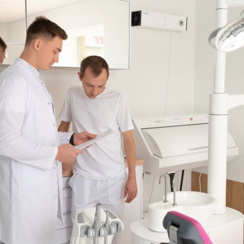 Stetsu̓n Dental Clinic, Черкассы Фото - 15