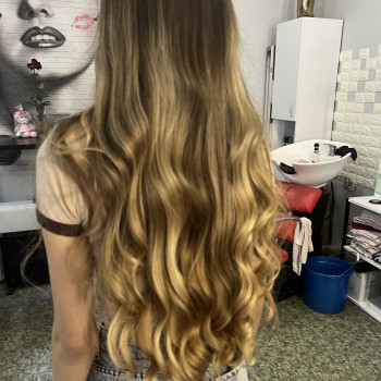 Фото з портфоліо майстра Оксана Власенко (перукар, Дніпро)