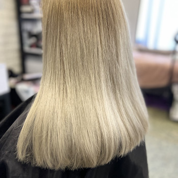 Фото з портфоліо майстра Оксана Власенко (перукар, Дніпро)