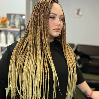 Афроплетие волос афро кудри дредокудри
                    Перукар Оксана Дніпро