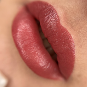 Пудрове напилення брів
                    Майстер перманентного макіяжу Ирина Хмельницький