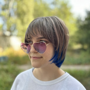 Яскраве, креативне фарбування
                    Салон краси Kalina Studio Запоріжжя