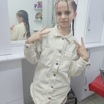 Плетіння, Афрокоси
                    Перукар-колорист Анна Кременчук