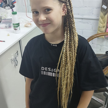 Плетіння, Афрокоси
                    Перукар-колорист Анна Кременчук